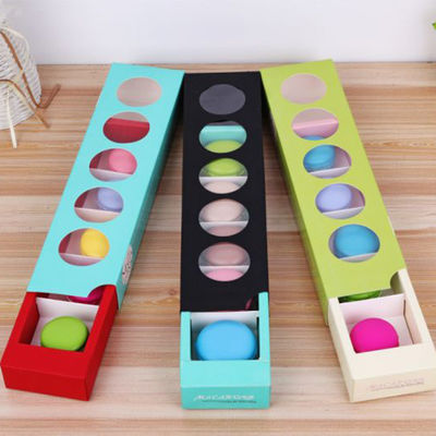 Scatola di imballaggio regalo in cartone resistente e robusta che offre stampa offset CMYK progettata per un alto impatto visivo e protezione